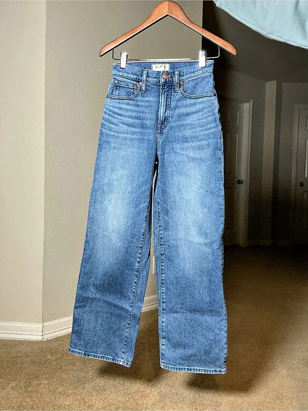 Madewell The Wide-Leg Jean in Super Stretch Denim Blue Jeans